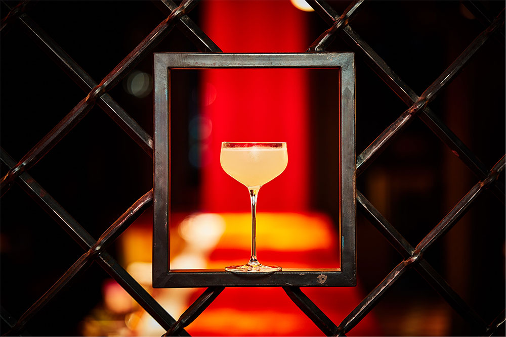 the-grid-bar-cocktail-square-paper-portraits-2020-money-boy